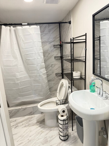 Building Photo - 4001 Cedar Gate Rd NW