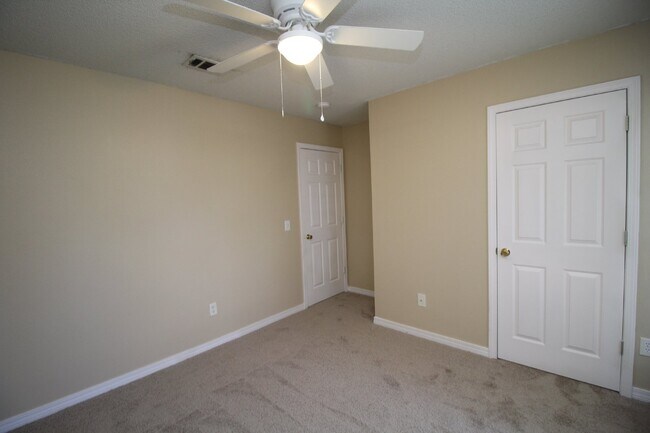 Building Photo - 3BR Home Near NAS Pensacola with 1-Car Garage, Fenced Backyard & Open Kitchen