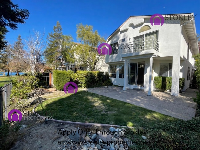 Building Photo - 5300 E Lakeshore Dr