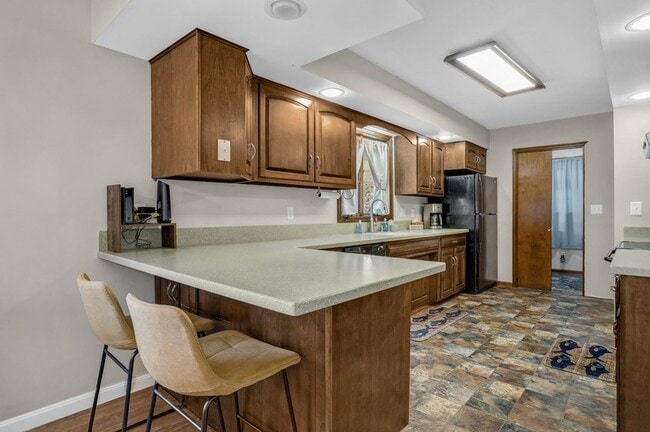 Building Photo - 5457 Warren St