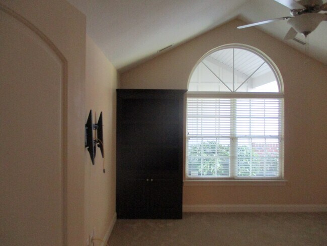Building Photo - 3228 Pristine View