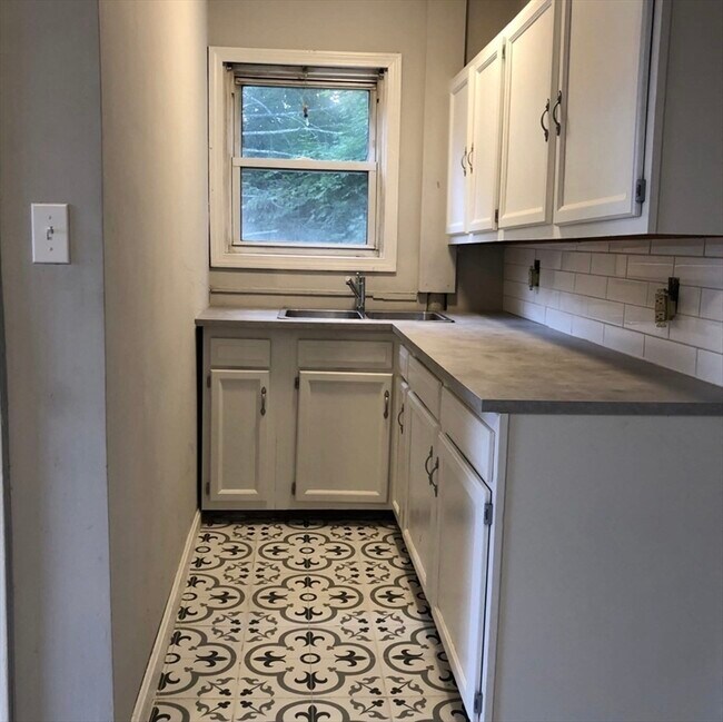 Building Photo - 44-46 Benefit St