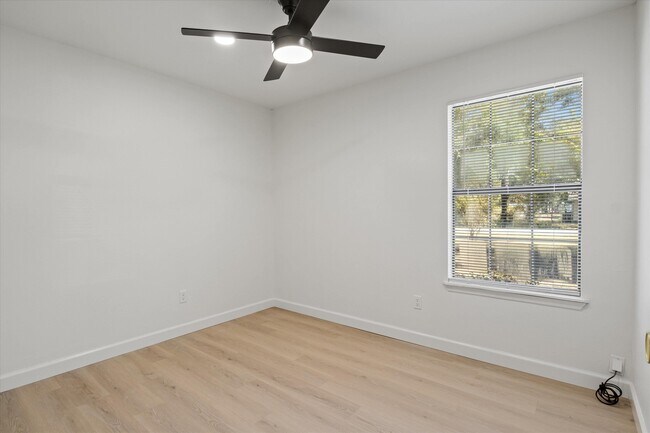 Building Photo - 8477 Titus Ln