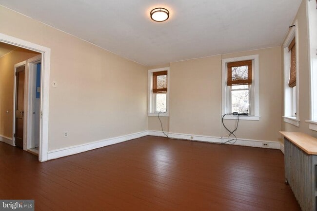 Building Photo - 5838 Henry Ave