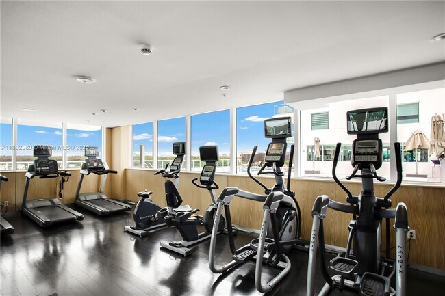 Building Photo - 400 Sunny Isles Blvd