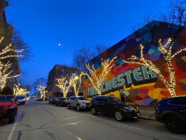 Building Photo - 875 Elm St