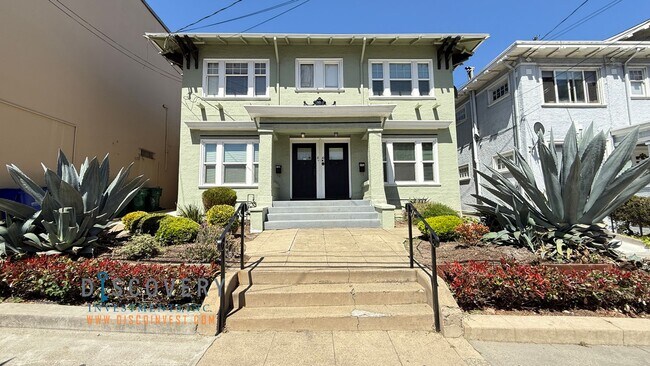 Primary Photo - 10 Linda Ave