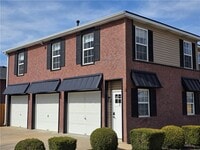 Building Photo - 610 SE Moberly Ln