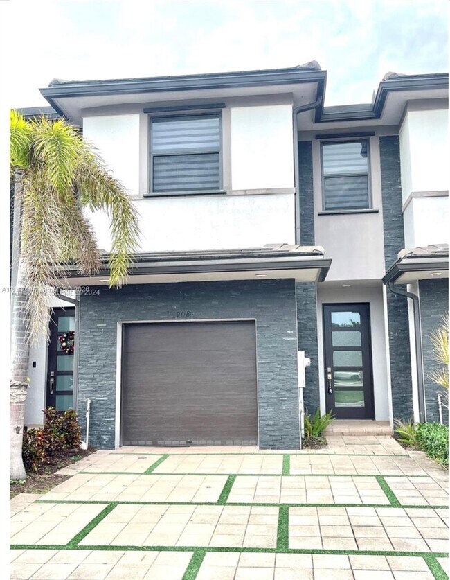 Building Photo - 9083 NW 159th St
