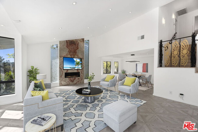 Building Photo - 2937 Deep Canyon Dr