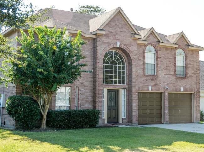Building Photo - 25727 Bearborough Dr