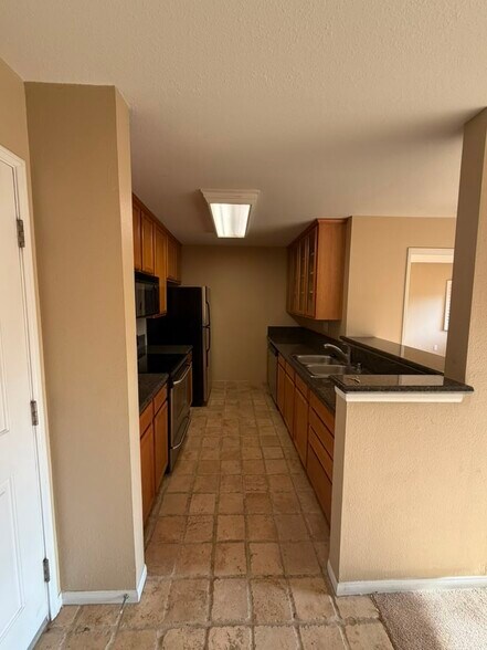 Building Photo - 7190 Shoreline Dr