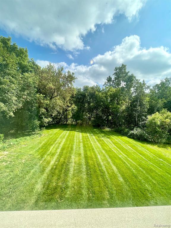 Building Photo - 525 Fairbrook St