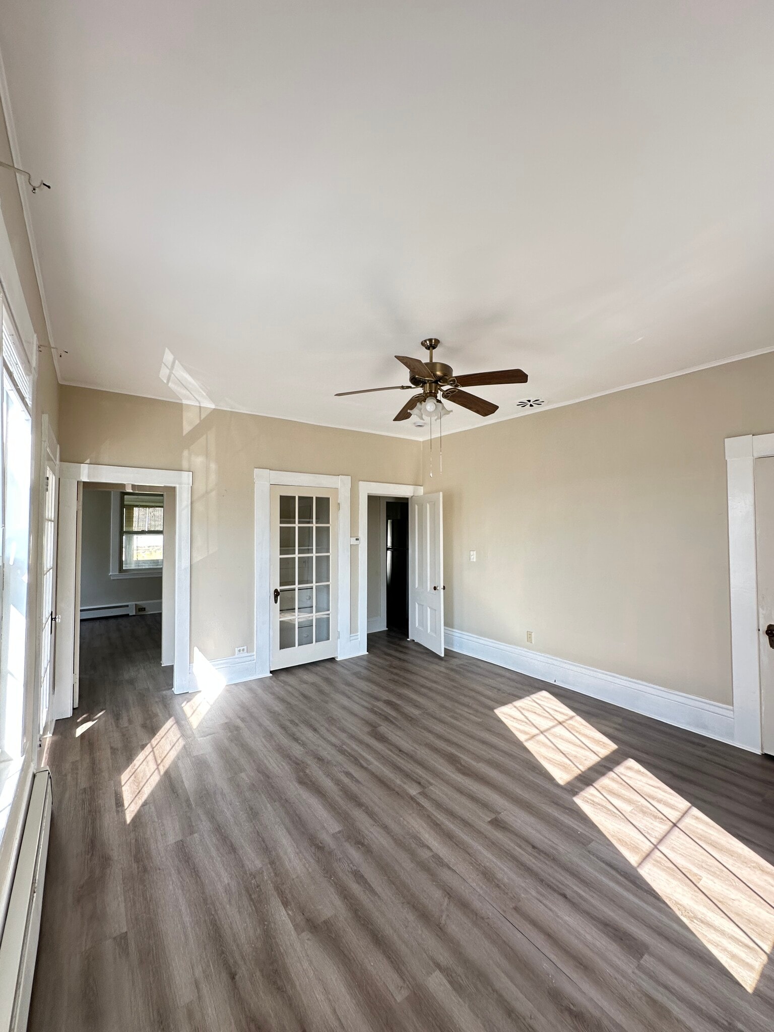 Spacious living room with abundant natural light - 9 Buxton Ct