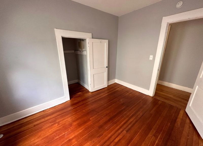 Building Photo - 41 Buell St