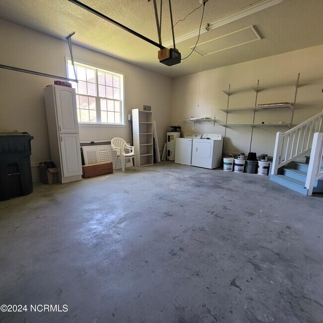 Building Photo - 7800 Cypress Island Dr