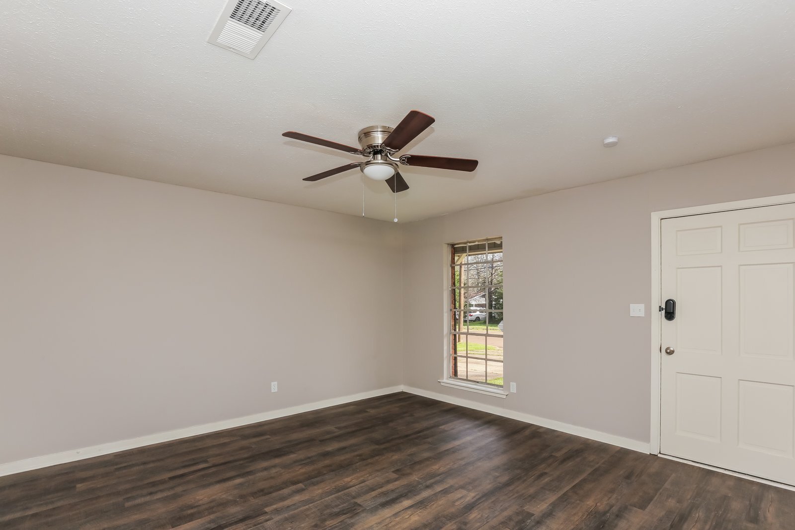 Building Photo - 1344 Dorgan St