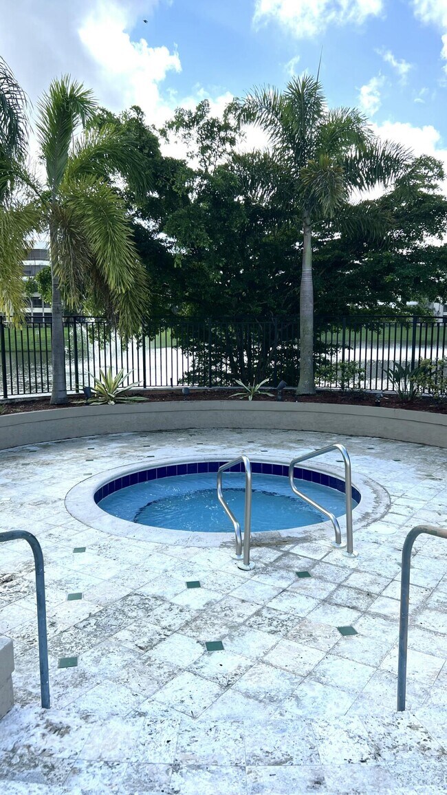 Building Photo - 1885 Palm Cove Blvd