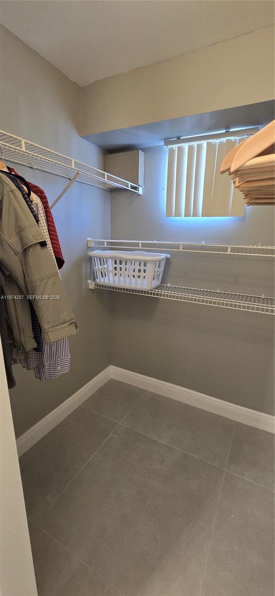 Building Photo - 2945 NE 185th St