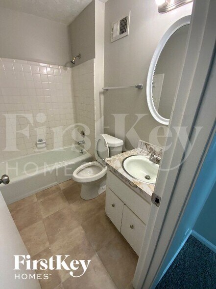 Building Photo - 1051 Tony Valley Dr SE