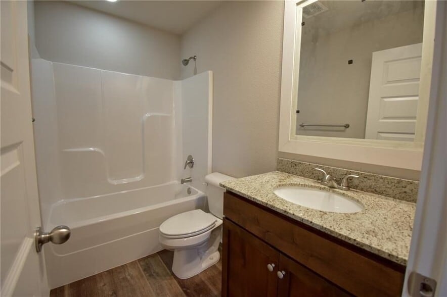 Building Photo - 747 N Malbec Rd