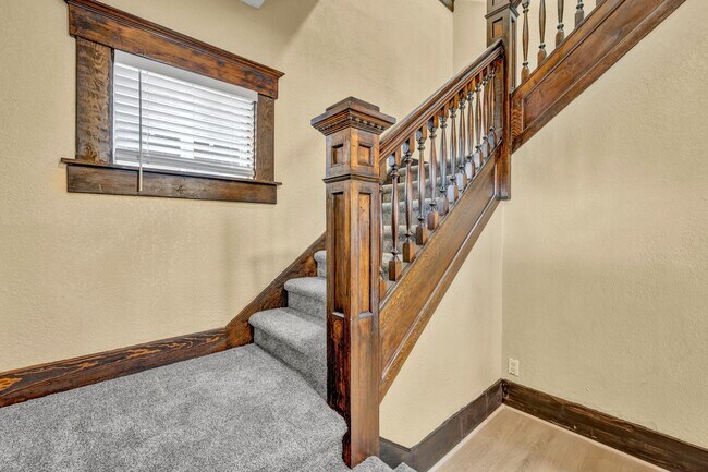 Building Photo - FULLY FURNISHED HISTORIC CHARMER BETWEEN UNR & DOWNTOWN – UTILITIES INCLUDED, MODERN UPGRADES, PR...
