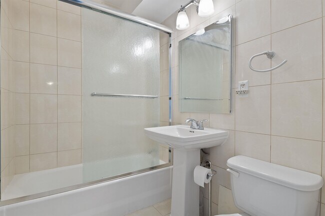 Building Photo - 500 Central Ave