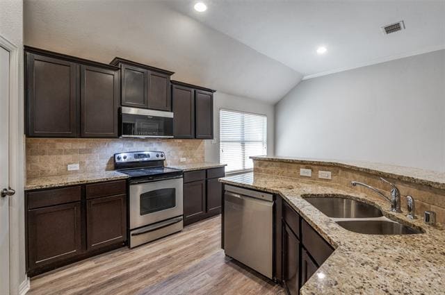Building Photo - 5120 Seashore Ln