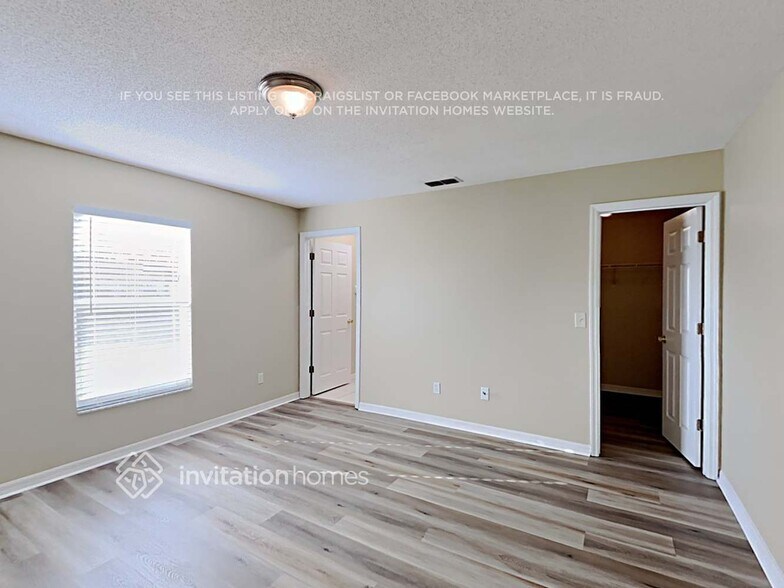 Building Photo - 3132 Travelers Palm Dr