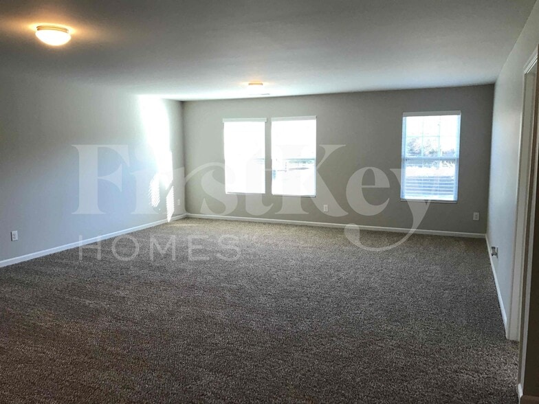 Building Photo - 3011 Sweetspire Rd