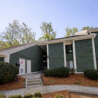 Building Photo - 1512 Benjamin Pkwy