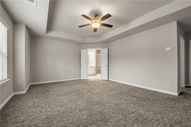Building Photo - 360 Rockfern Ct