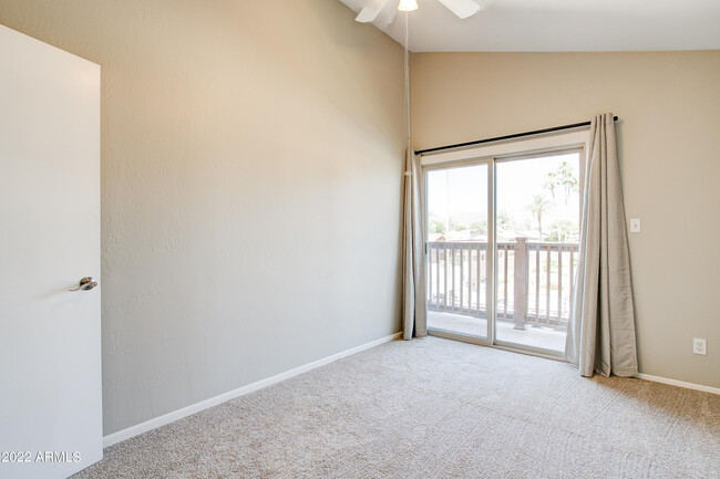 Building Photo - 11601 S Maze Ct