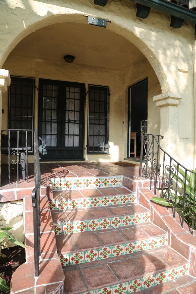 Front entrance - 601 S Sweetzer Ave