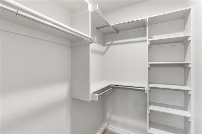 Building Photo - 410 Grove St