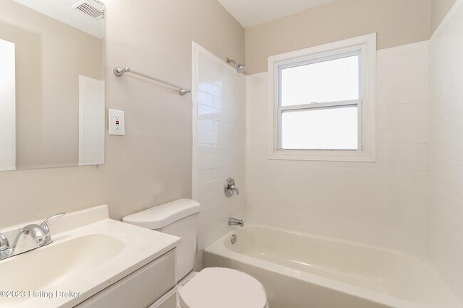 Building Photo - 3752 Penway Ave