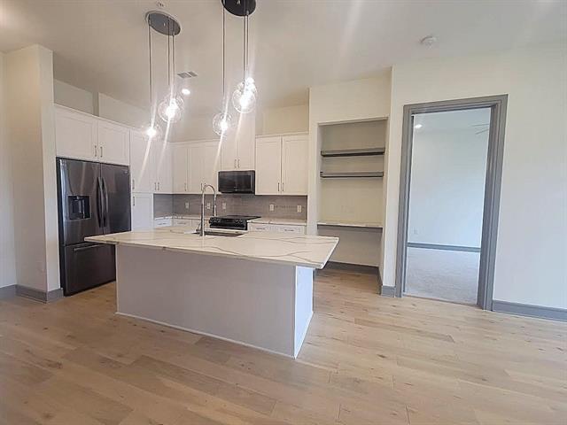 Building Photo - 2700 Old Denton Rd