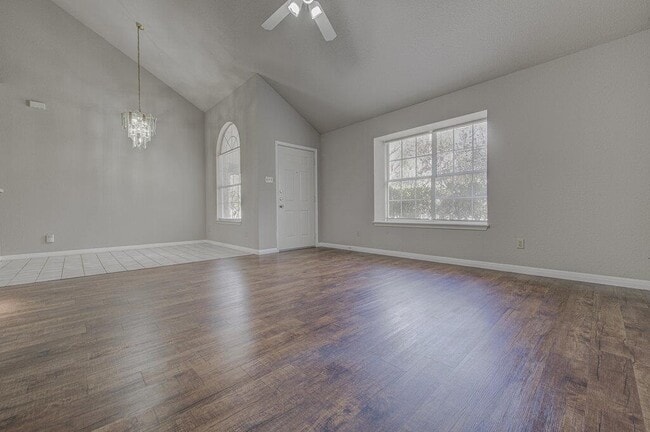 Building Photo - 2509 Riddle Rd