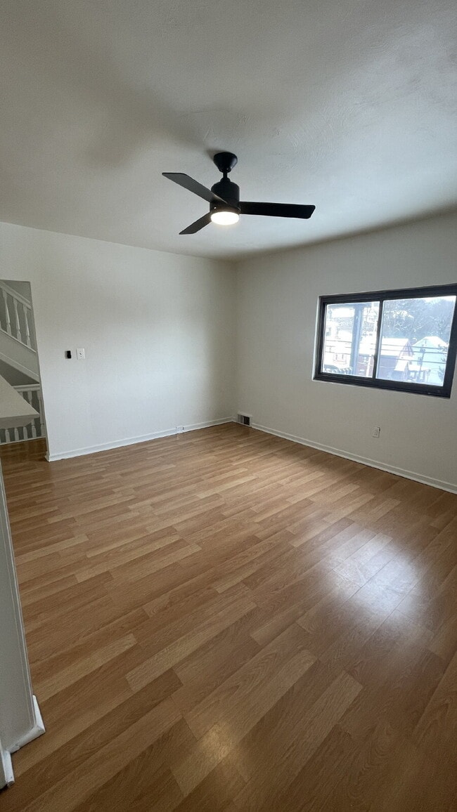 Building Photo - Spacious 3-Bedroom in Bellevue – Minutes from Downtown Pittsburgh!