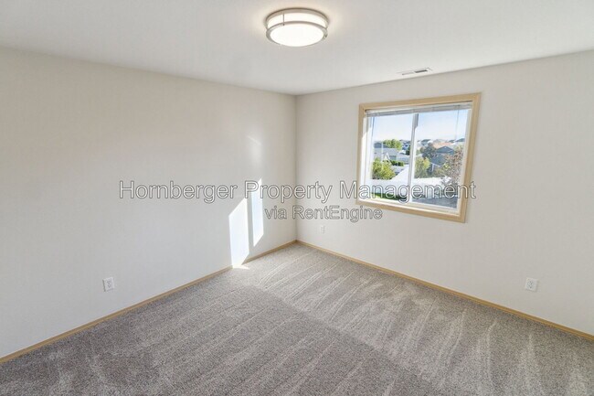 Building Photo - 509 S Joslin Pl