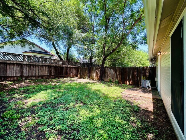 Building Photo - 9308 Kempler Dr