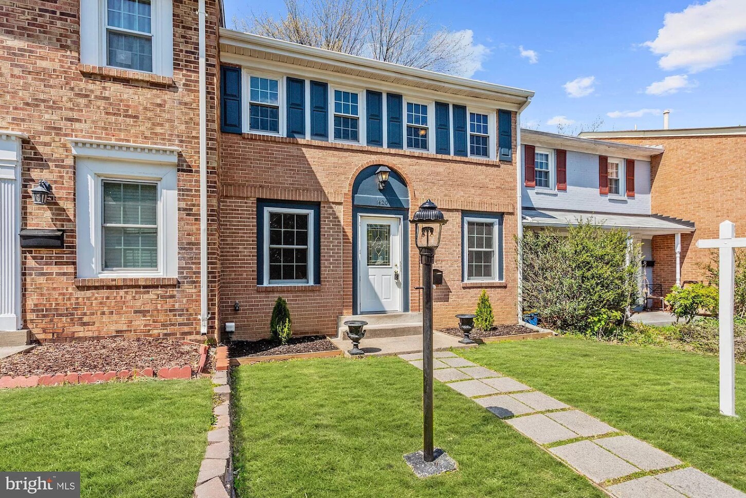 Outside Entrance 2 - 1420 Deerfield Ln