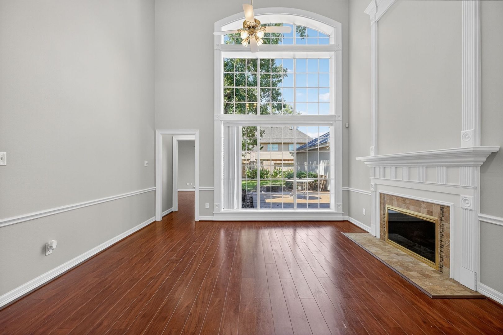 Building Photo - 3523 Shady Village Dr