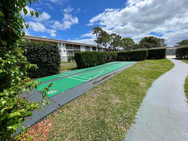 Building Photo - 2100 Springdale Blvd