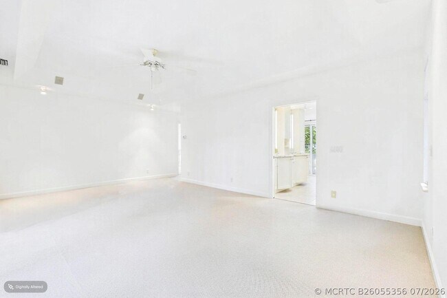 Building Photo - 107 Flagler Promenade S