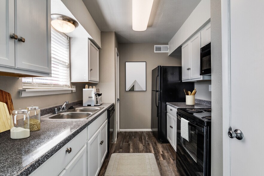 Crossings 820 4151 SW Loop 820 Fort Worth TX 76132 Apartment Finder