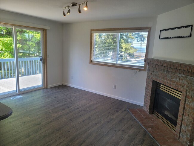 Building Photo - 25113 23rd Ct S