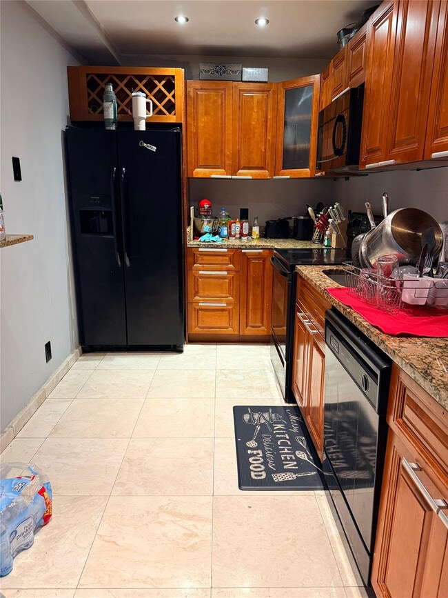 Building Photo - 505 Spencer Dr