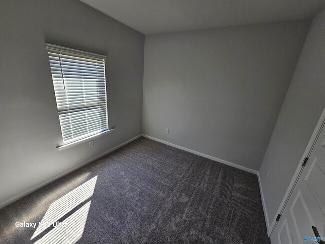 Building Photo - 6007 Margie Collins Dr SE