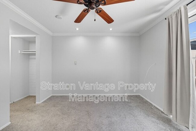 Building Photo - 4114 E Calle Redonda